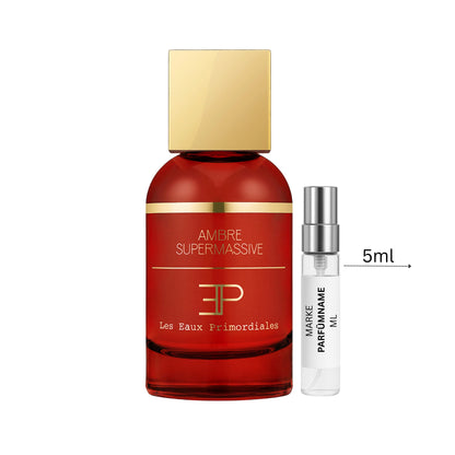 Les Eaux Primordiales Ambre Supermassive Duftprobe 5 ml neben Flakon – luxuriöser Extrait de Parfum für Damen und Herren mit süß-orientalischer Tiefe